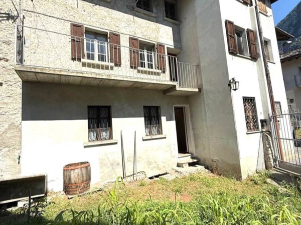 casa indipendente in vendita a San Giacomo Filippo