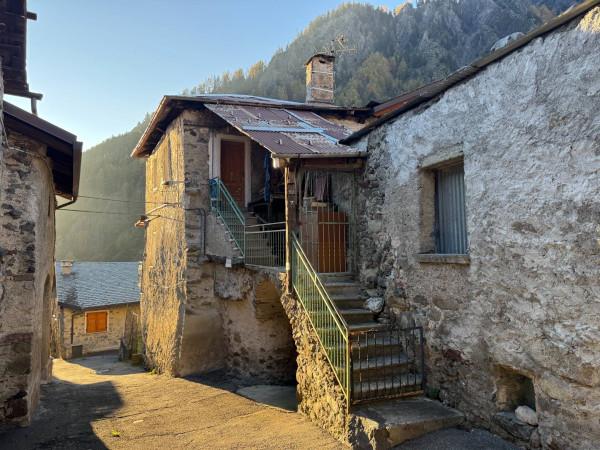 casa indipendente in vendita a Sondalo in zona Mondadizza