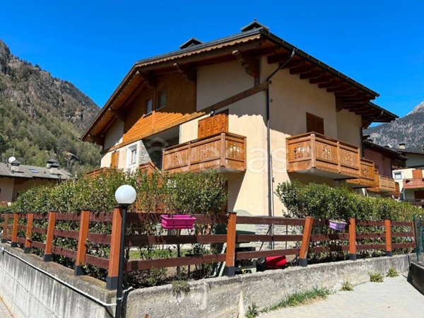 appartamento in vendita a Sondalo in zona Mondadizza