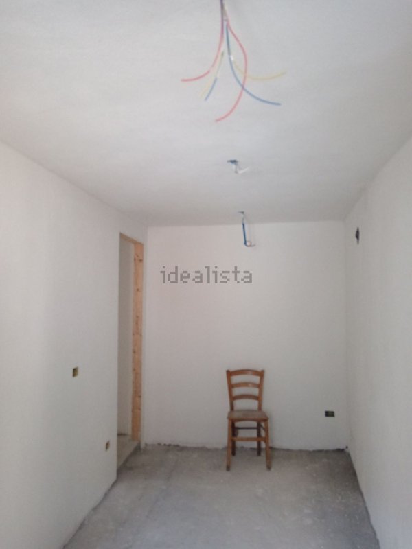 esavano in vendita a Sondalo