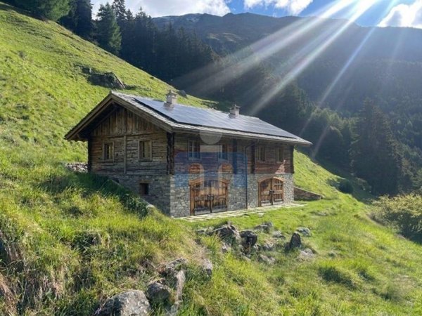casa indipendente in vendita a Sondalo in zona Fumero