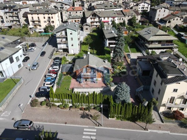 casa indipendente in vendita a Sondalo in zona Bolladore