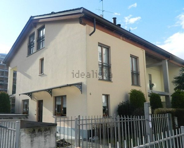 casa indipendente in vendita a Sondrio
