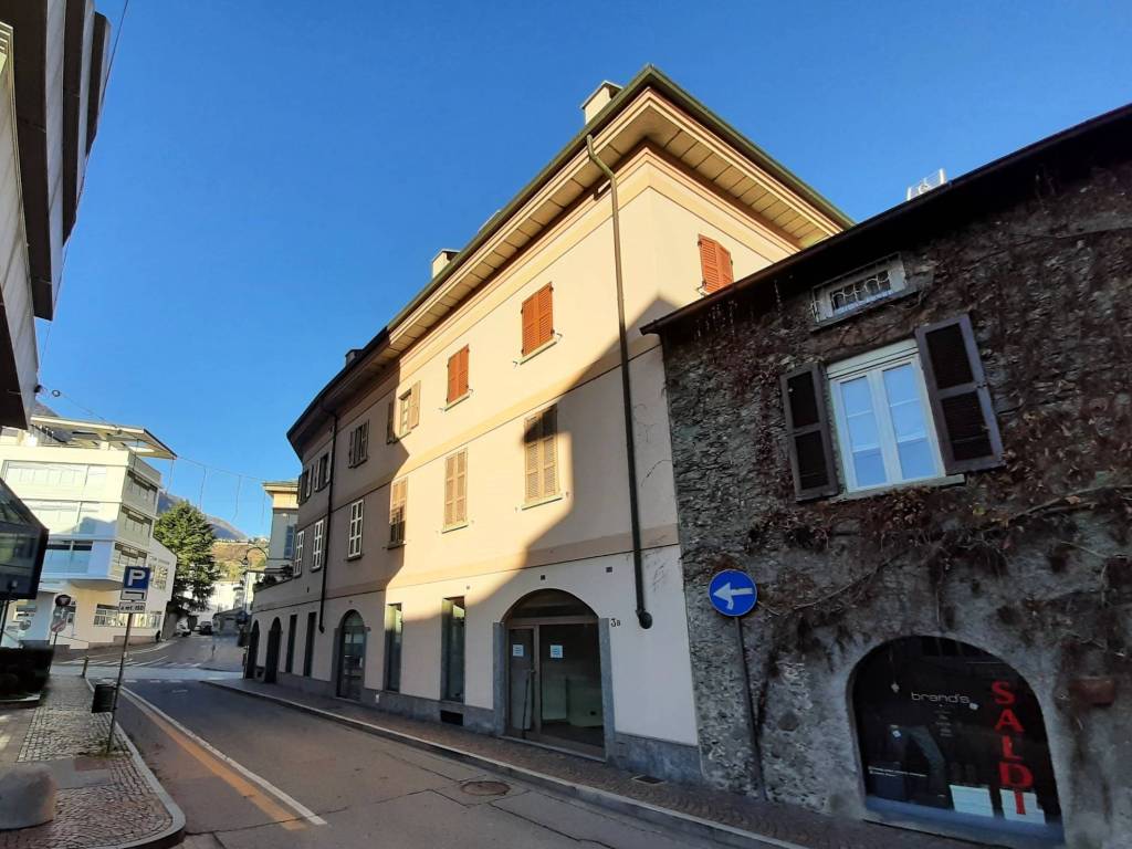negozio in vendita a Sondrio