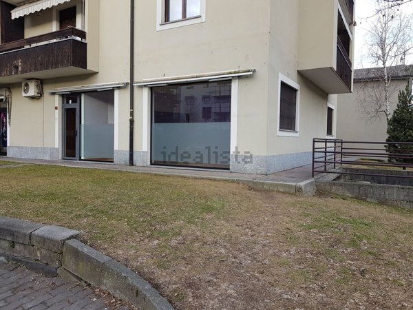 ufficio in vendita a Sondrio in zona Centro Città