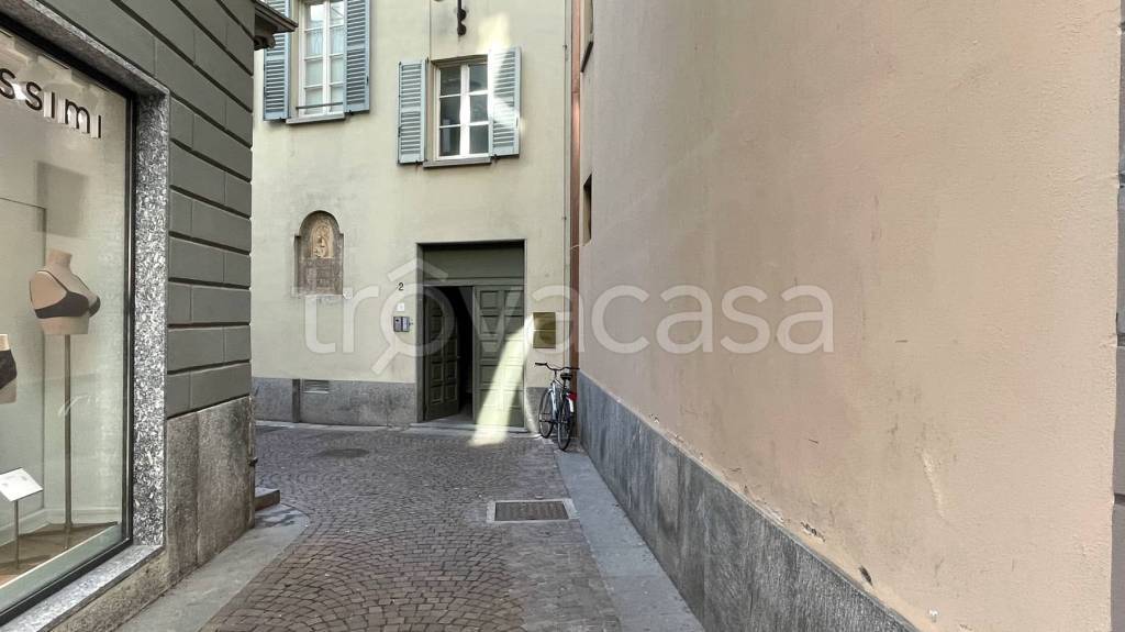appartamento in vendita a Sondrio in zona Centro Città