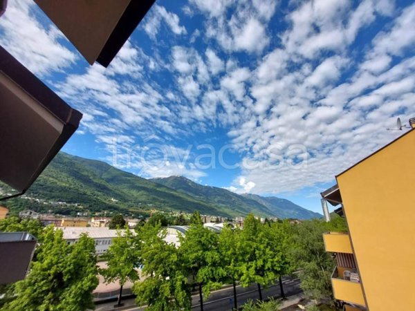 appartamento in vendita a Sondrio in zona Centro Città