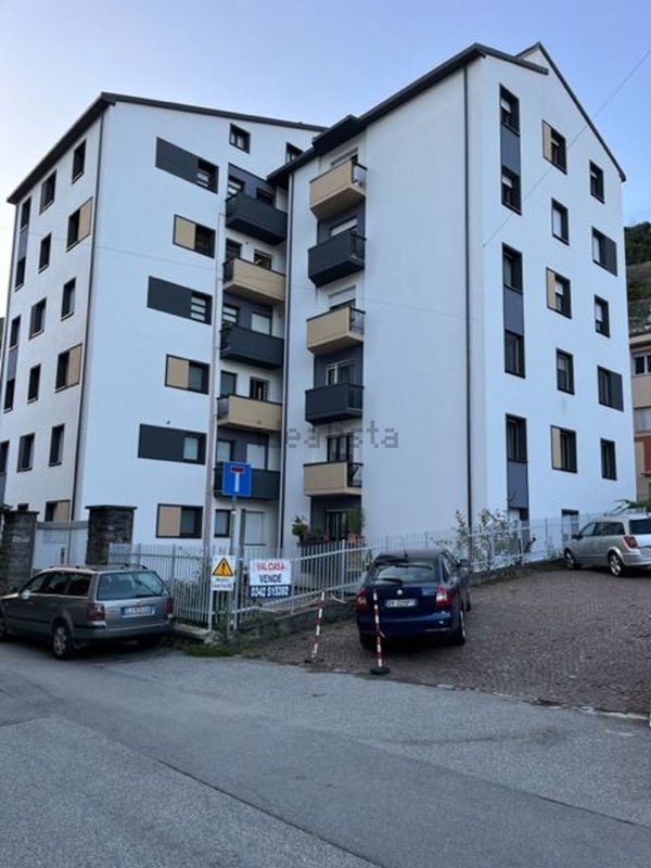 appartamento in vendita a Sondrio in zona Viale Milano