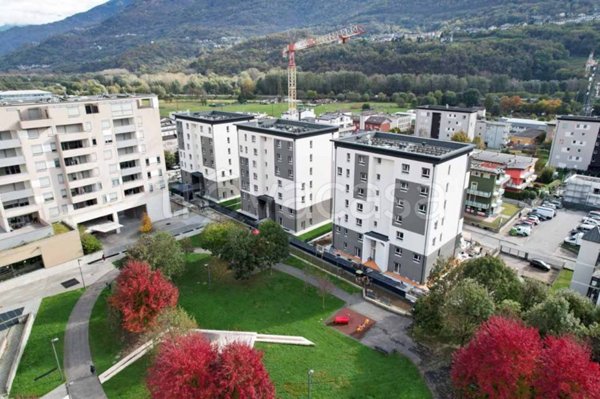 appartamento in vendita a Sondrio in zona Centro Città