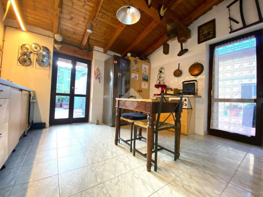 appartamento in vendita a Sondrio in zona Centro Città