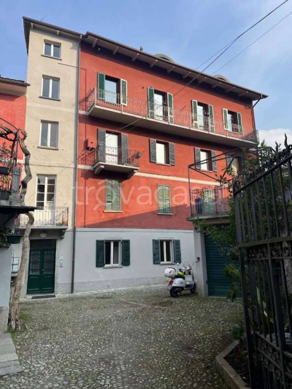 appartamento in vendita a Sondrio in zona Centro Città