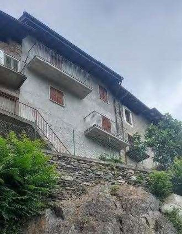 appartamento in vendita a Sondrio in zona Sant'Anna