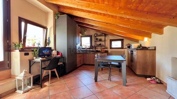 appartamento in vendita a Sondrio in zona Centro Città