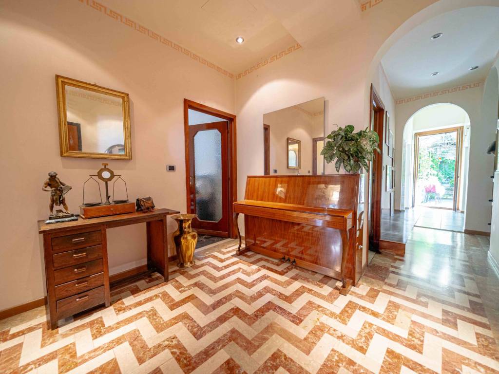 appartamento in vendita a Sondrio in zona Centro Città