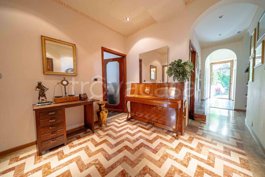 appartamento in vendita a Sondrio in zona Centro Città