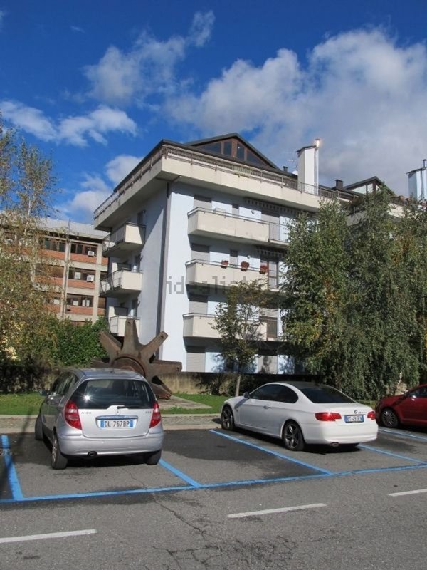 appartamento in vendita a Sondrio in zona Piazzale Bertacchi