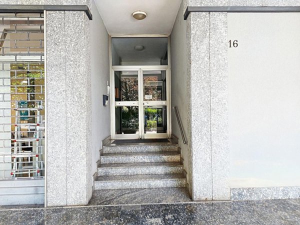 appartamento in vendita a Sondrio in zona Centro Città