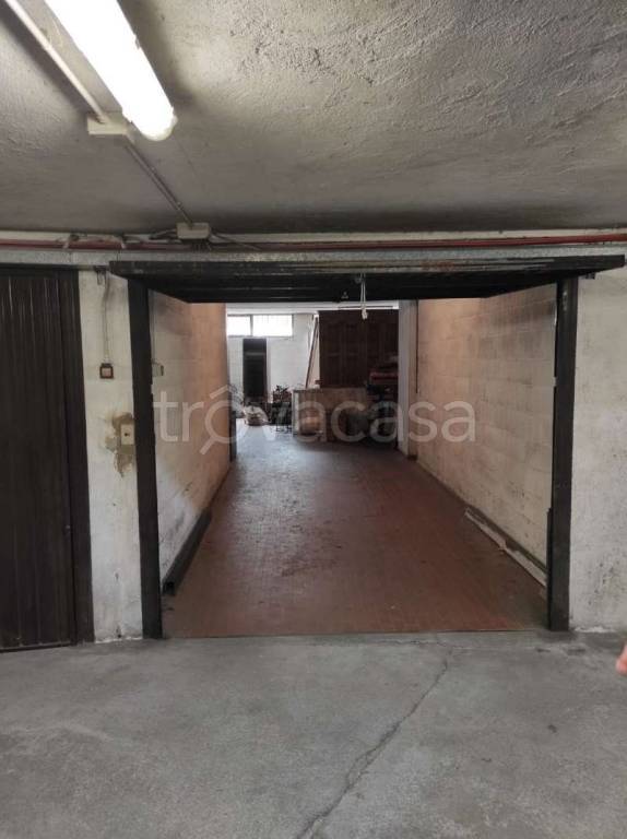locale commerciale in vendita a Sondrio