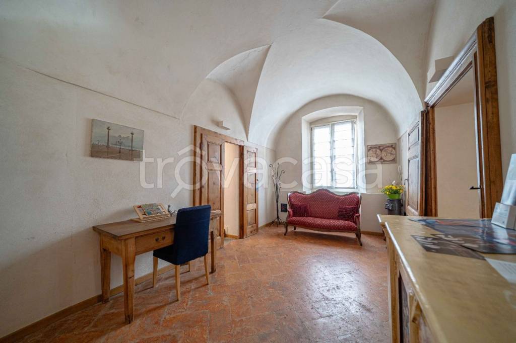 appartamento in vendita a Sondrio in zona Centro Città