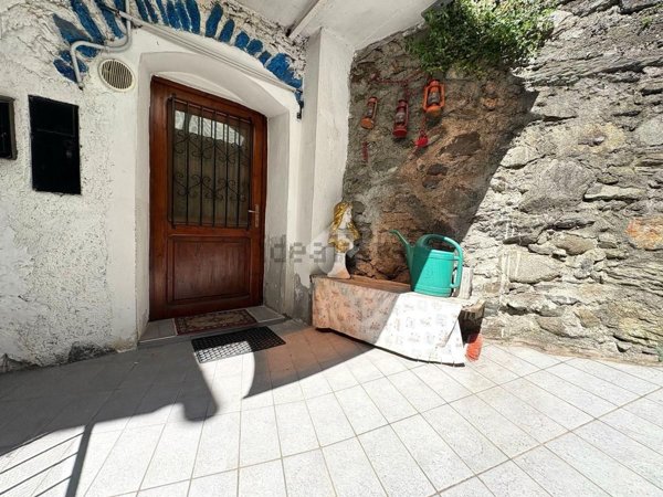 appartamento in vendita a Sondrio in zona Ponchiera