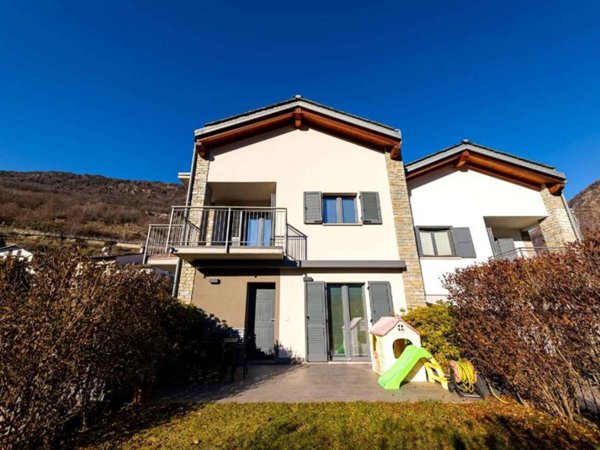 appartamento in vendita a Sondrio in zona Mossini