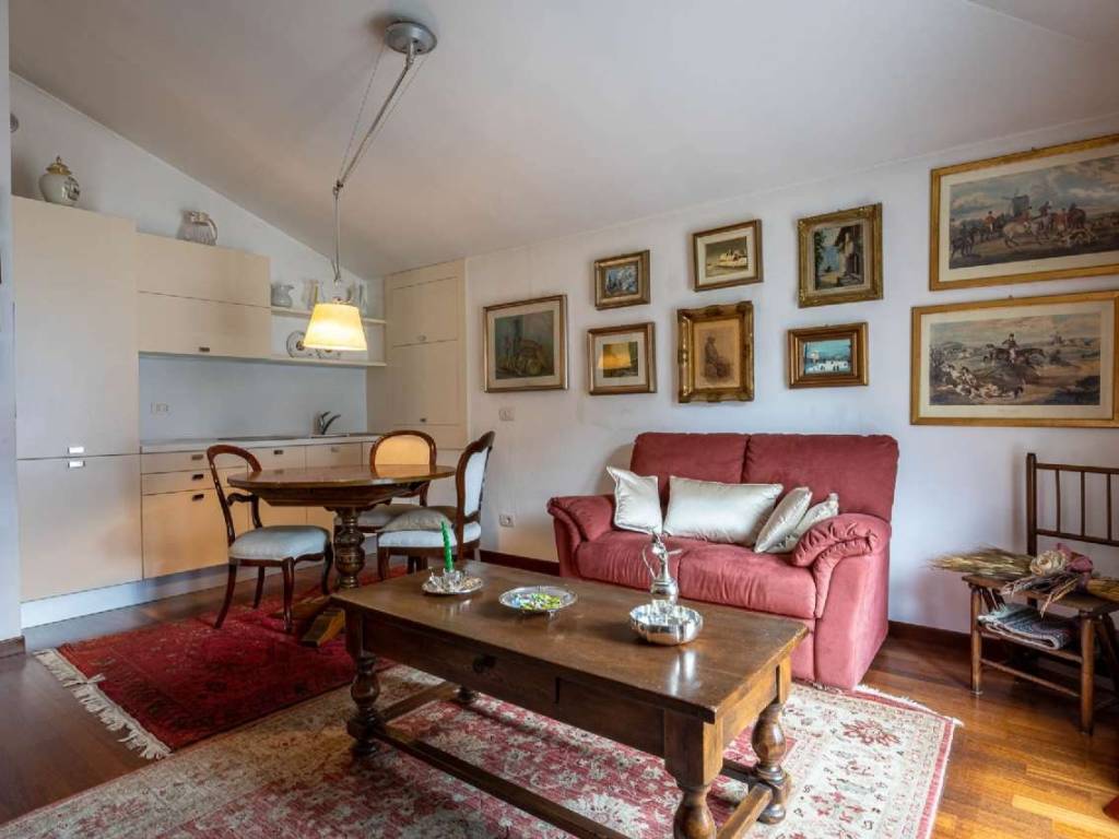 appartamento in vendita a Sondrio in zona Centro Città