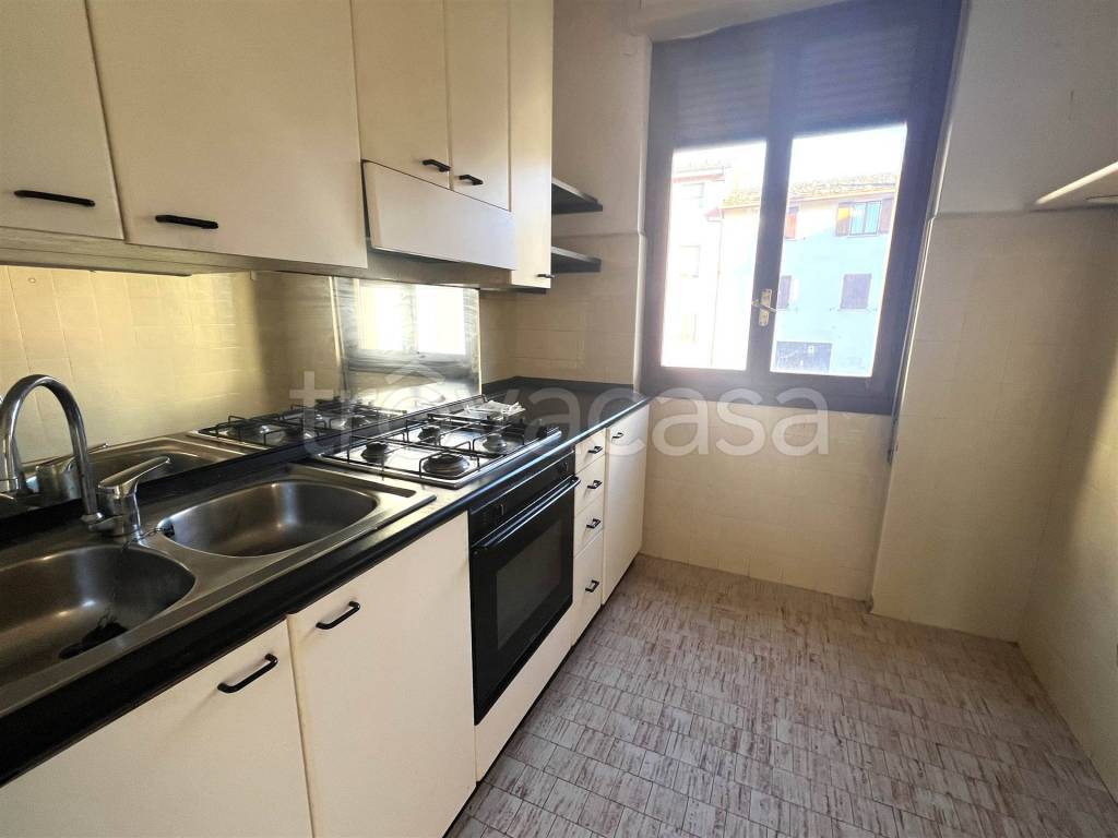 casa indipendente in vendita a Sondrio in zona Triangia