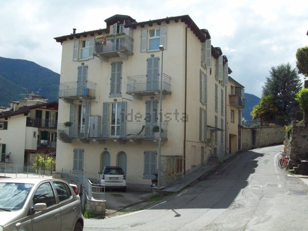 appartamento in vendita a Sondrio in zona Centro Città