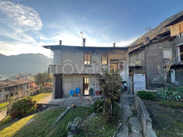 appartamento in vendita a Sondrio in zona Mossini