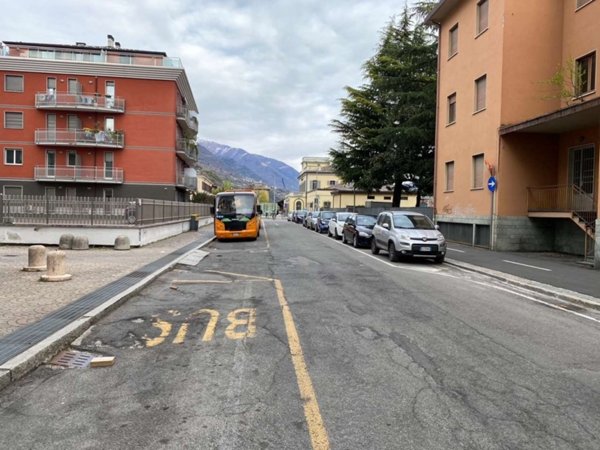 appartamento in vendita a Sondrio in zona Piazzale Bertacchi