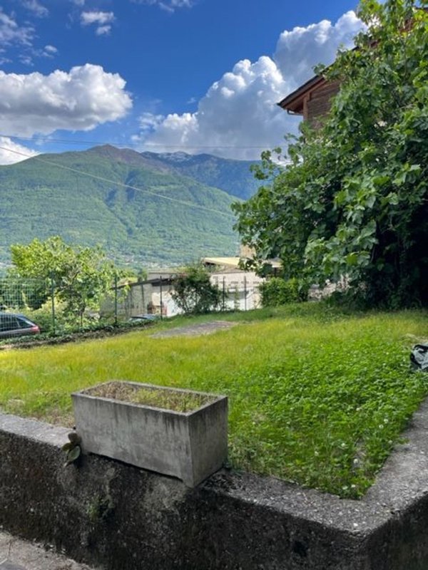 appartamento in vendita a Sondrio in zona Mossini