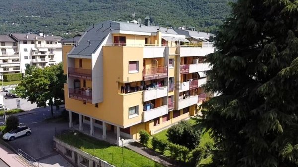 ufficio in vendita a Sondrio in zona Ospedale