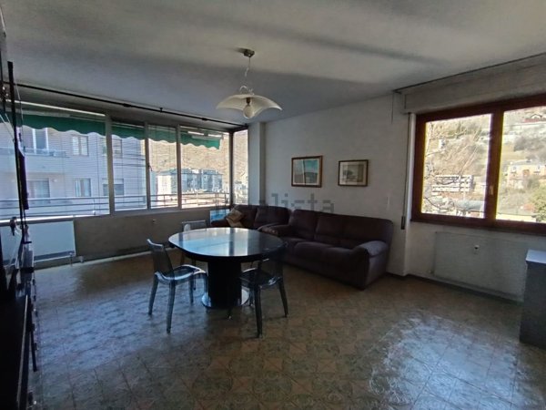 appartamento in vendita a Sondrio in zona Centro Città