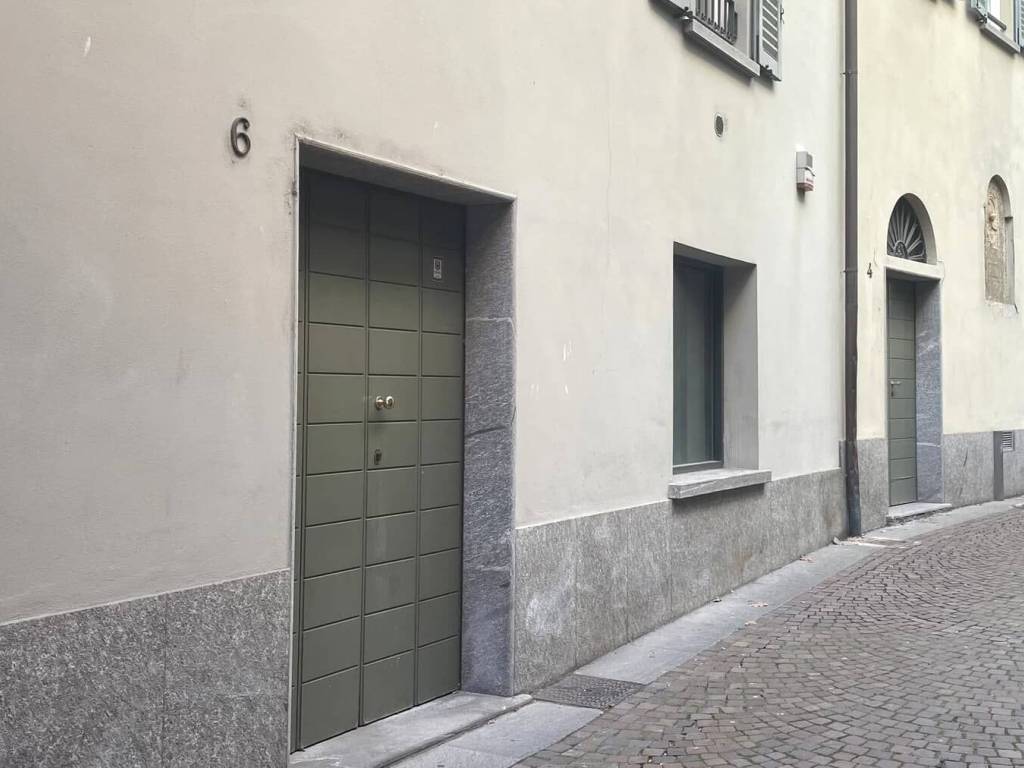 appartamento in vendita a Sondrio in zona Centro Città