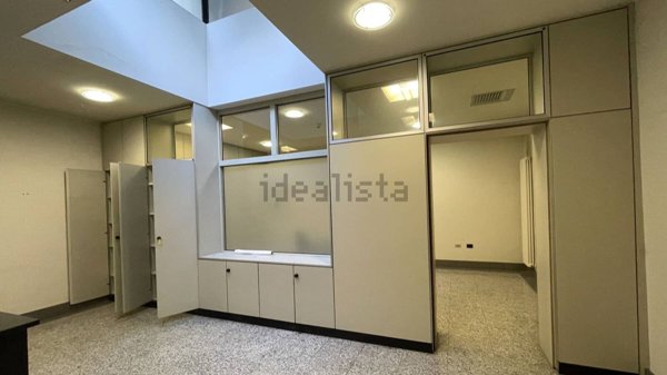 ufficio in vendita a Sondrio in zona Centro Città