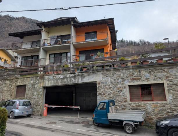 appartamento in vendita a Sondrio in zona Ponchiera