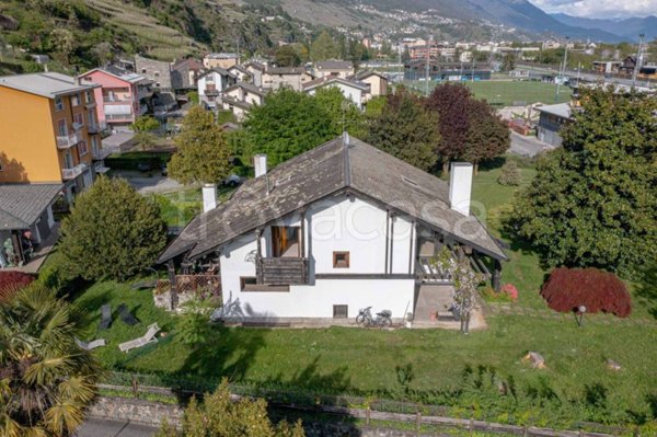 casa indipendente in vendita a Sondrio