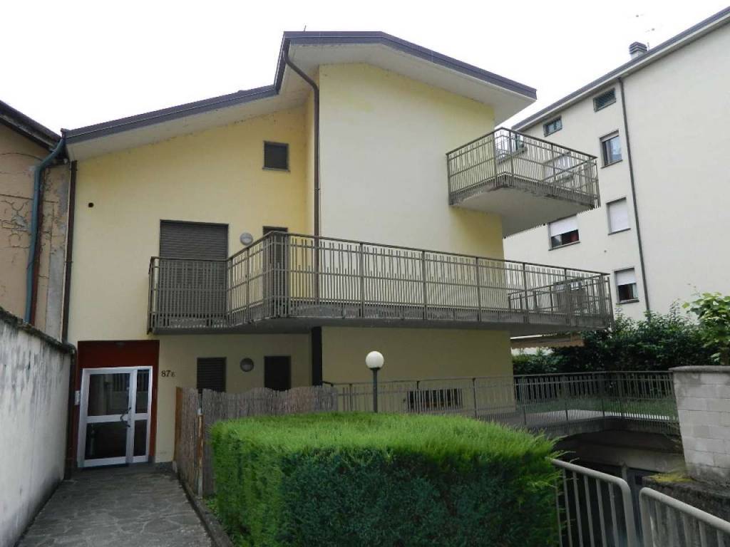 casa indipendente in vendita a Sondrio in zona Centro Città