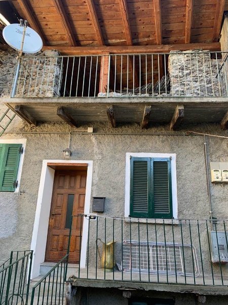 appartamento in vendita a Sondrio in zona Centro Città