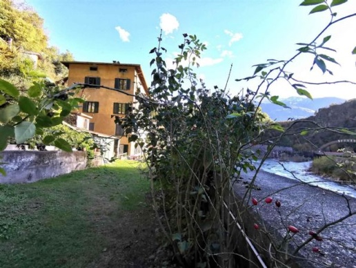 appartamento in vendita a Sondrio in zona Centro Città