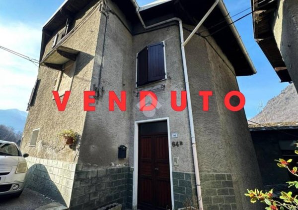casa indipendente in vendita a Sondrio in zona Ponchiera