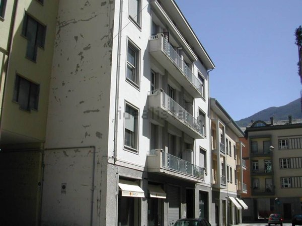 negozio in vendita a Sondrio