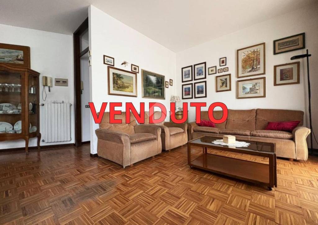 appartamento in vendita a Sondrio in zona Centro Città
