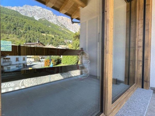 appartamento in vendita a Sondrio in zona Centro Città