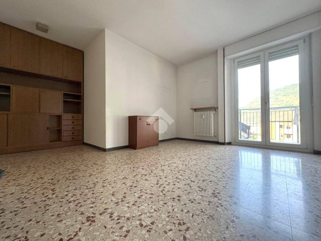 appartamento in vendita a Sondrio in zona Centro Città