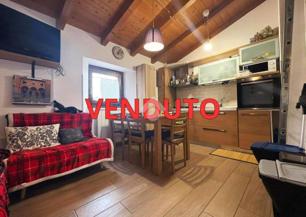 appartamento in vendita a Sondrio in zona Pradella