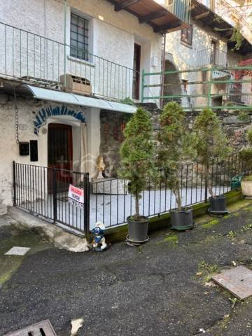 appartamento in vendita a Sondrio in zona Ponchiera