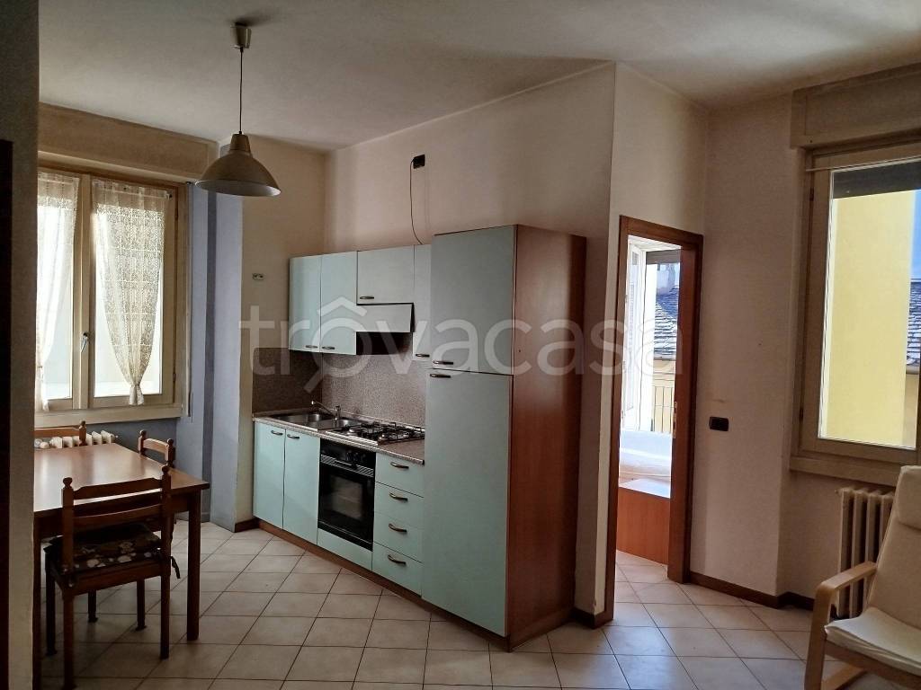 appartamento in vendita a Sondrio in zona Centro Città