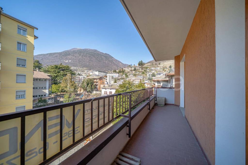 appartamento in vendita a Sondrio in zona Ospedale