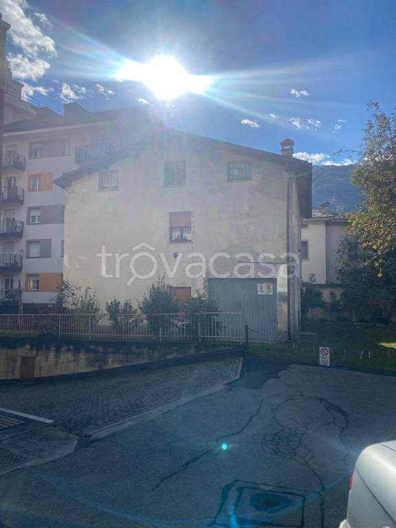 casa indipendente in vendita a Sondrio